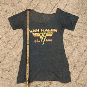 Ultra light tee small